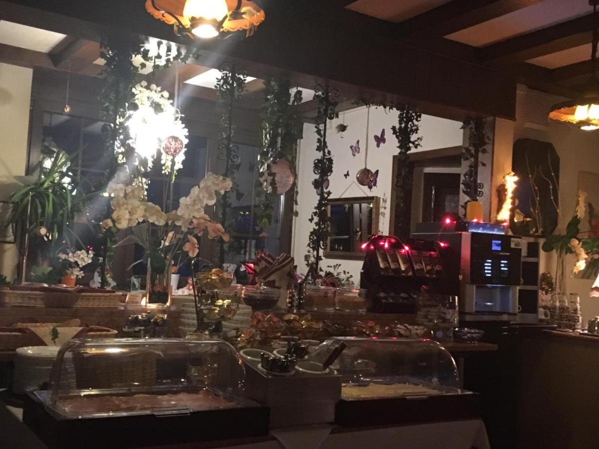 דוסנהיים Hotel Heidelberger Tor מראה חיצוני תמונה
